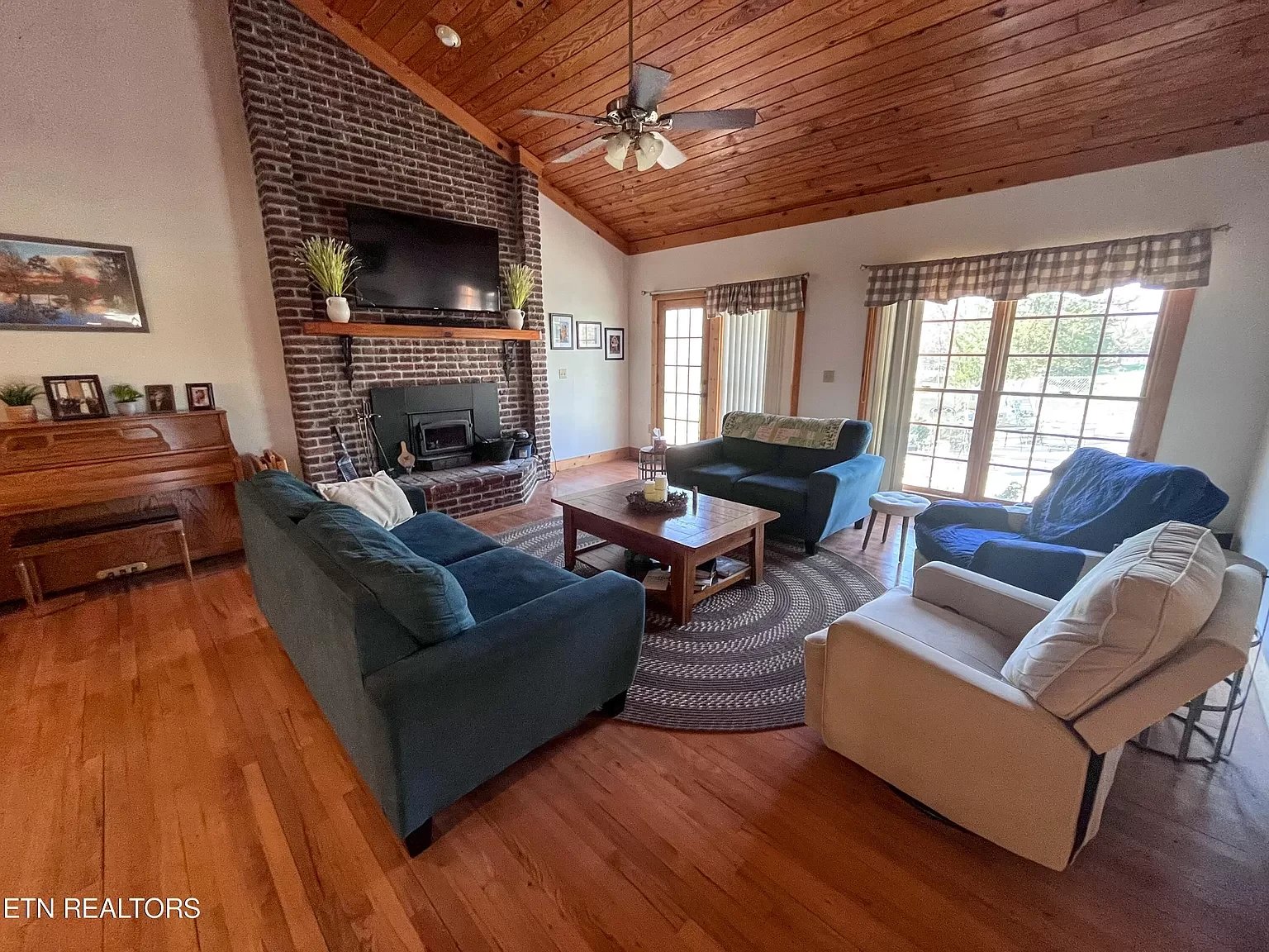 1454 Jeffries Hollow Rd