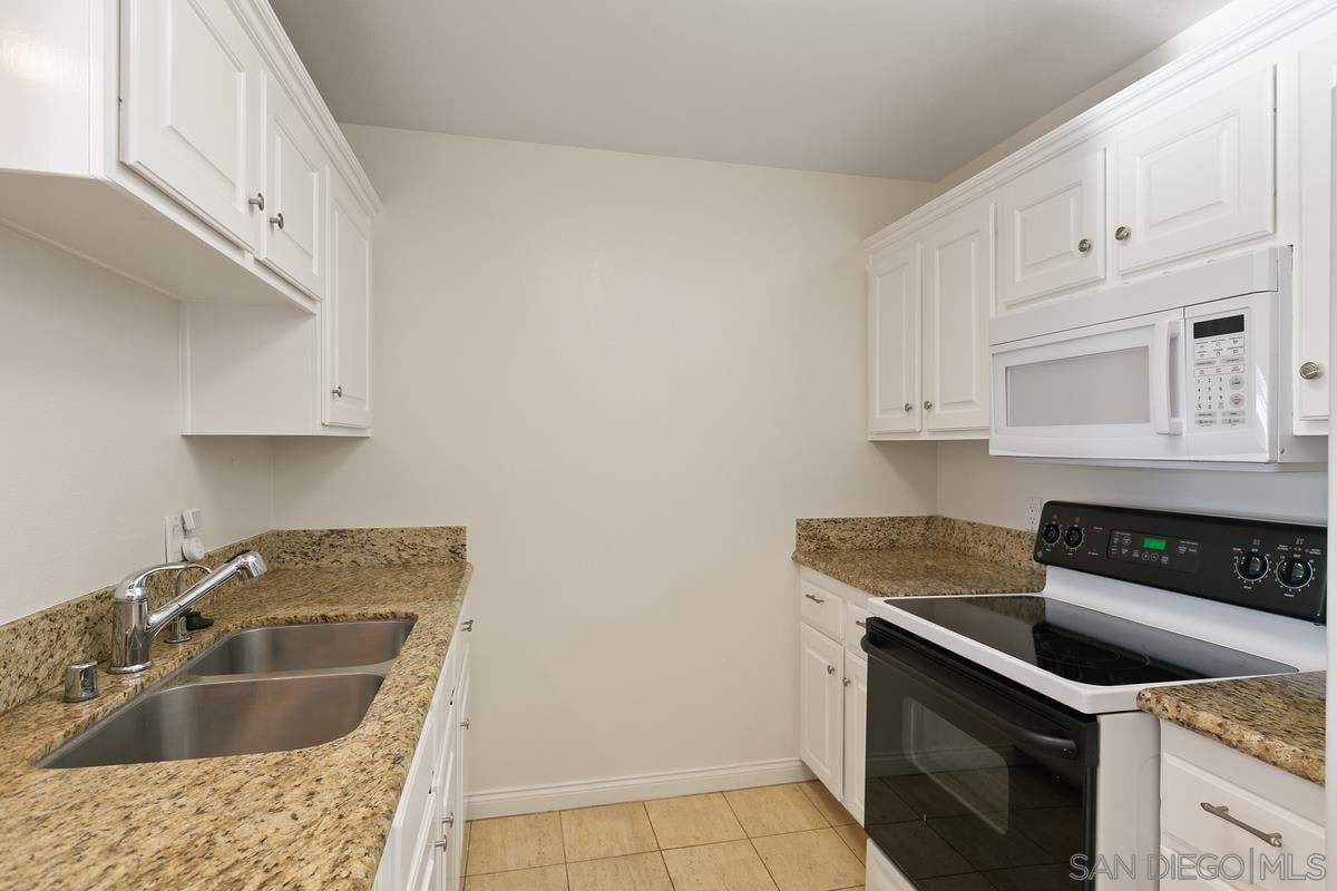 5726 La Jolla Blvd #206