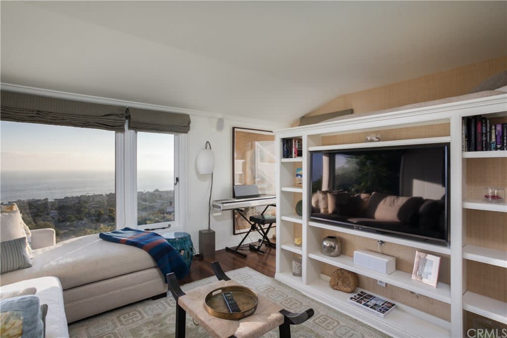 1035 Canyon View Drive