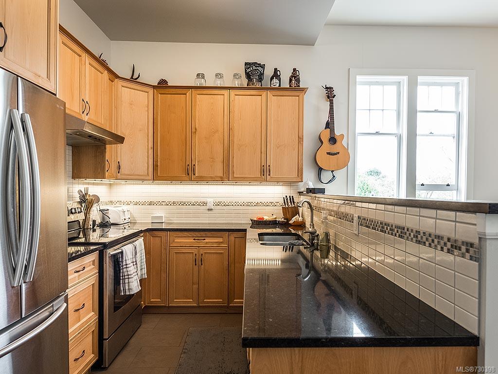 3-1731 Albert Ave