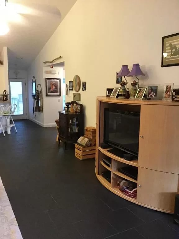 7009 STARFISH Court