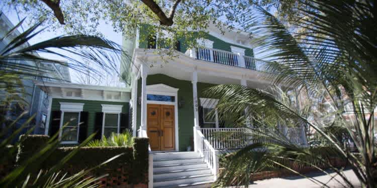 Curb Appeal: Seaside Victorian