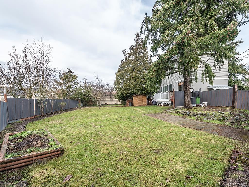 3174 Yew St, Victoria