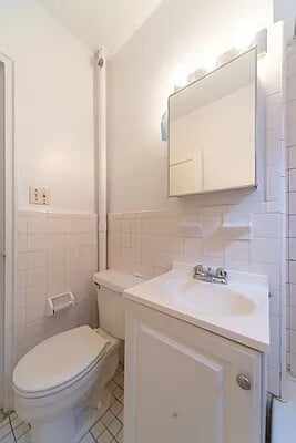 210 East 38th Street, Apt 5H