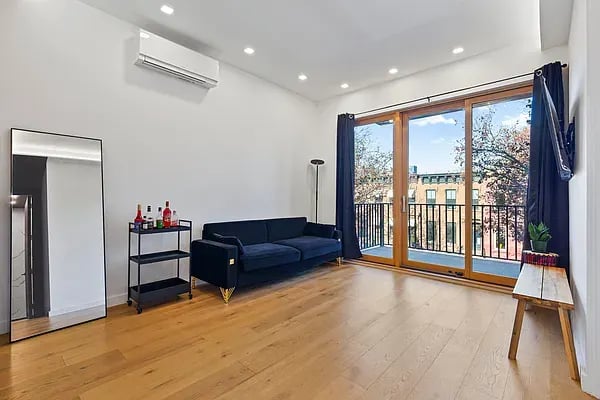 714 Jefferson Avenue Unit: 3A