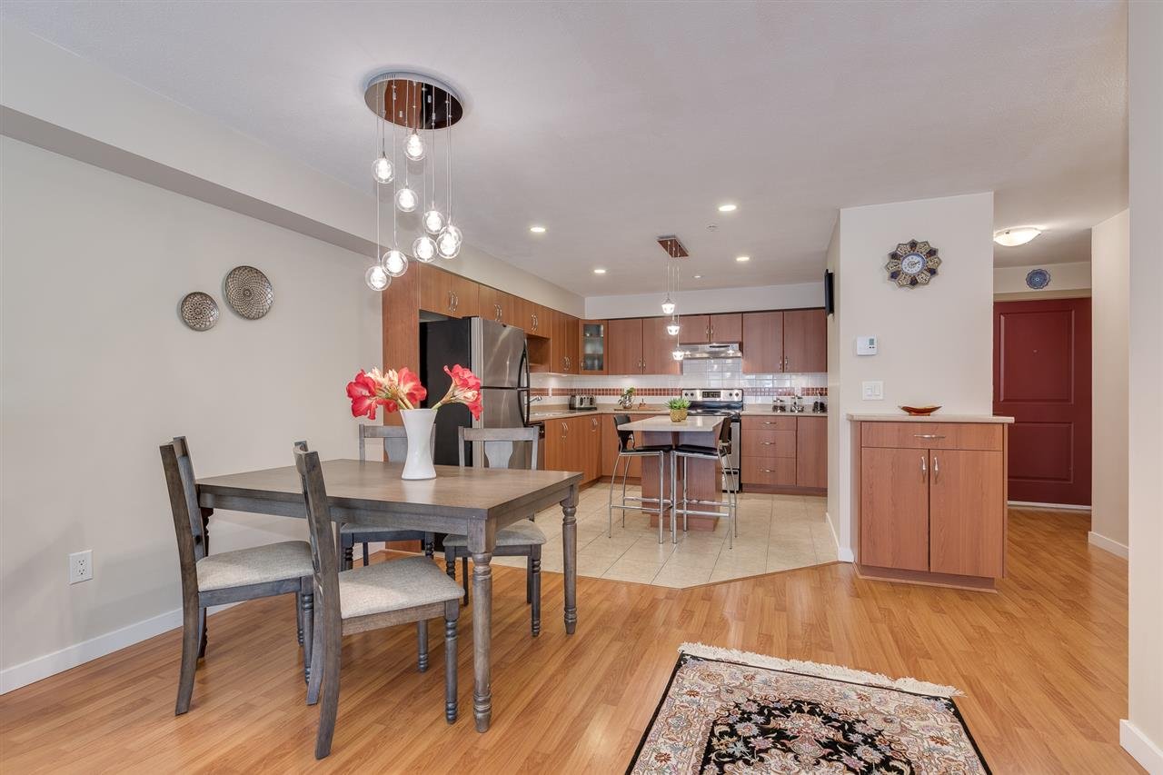 411-160 Shoreline Circle