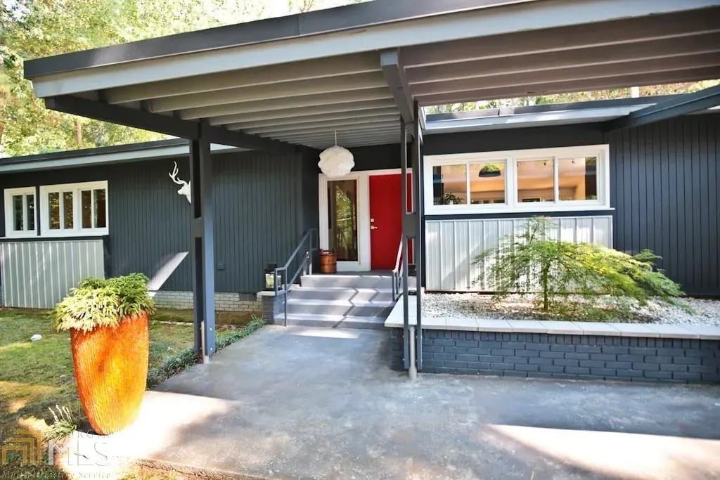 2160 Spring Creek Rd