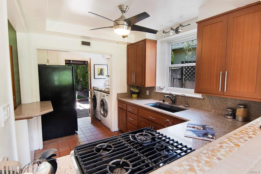 3209 Valley Heart Drive Burbank, CA