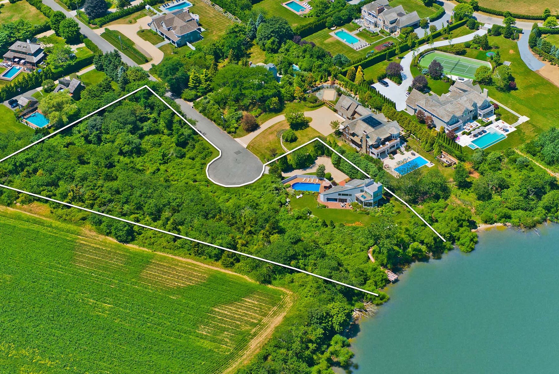 151 Kellis Pond Ln