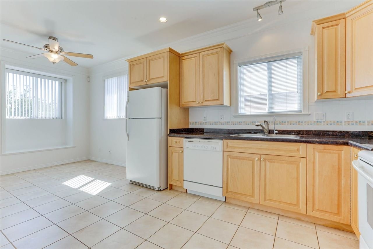 268 E 45th Ave