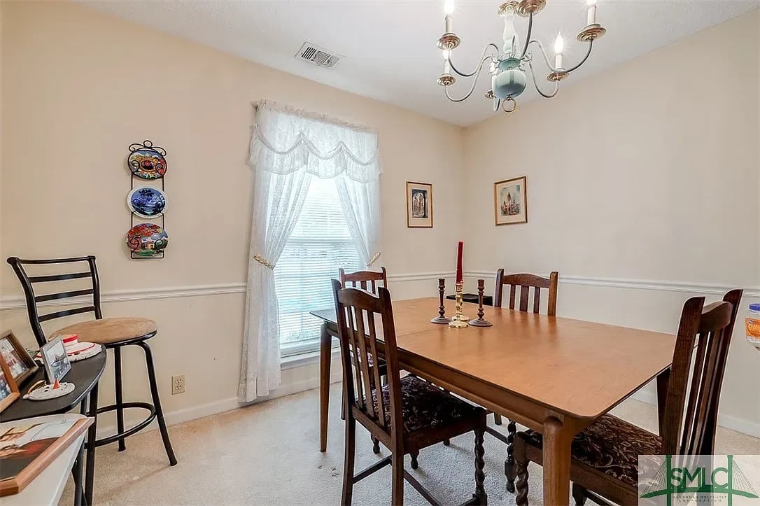 3 Lakeside Dr