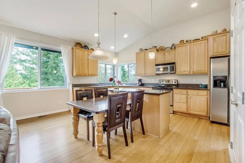 20303 197th Ave E