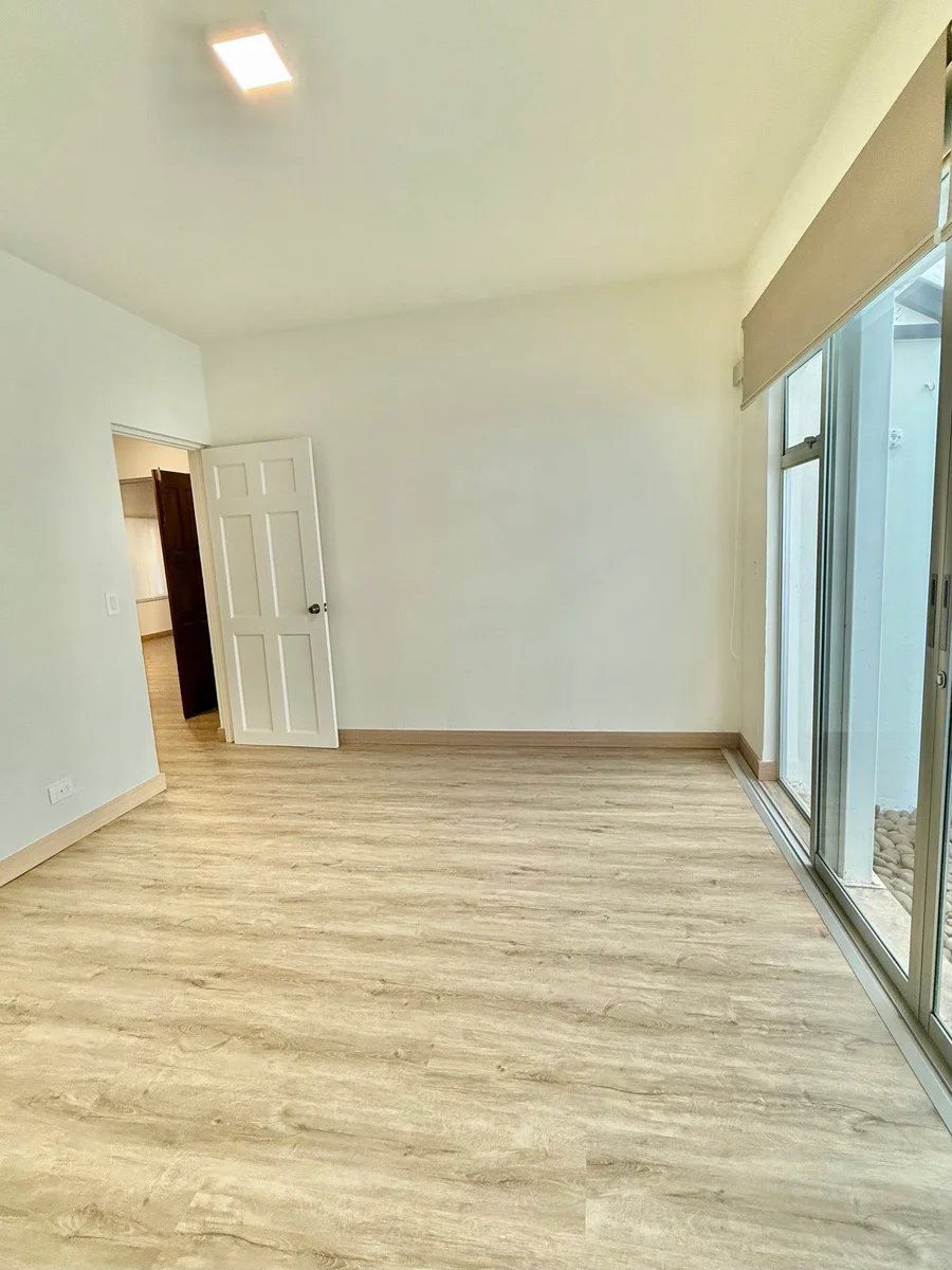 Spacious Urban Condo, San Jose