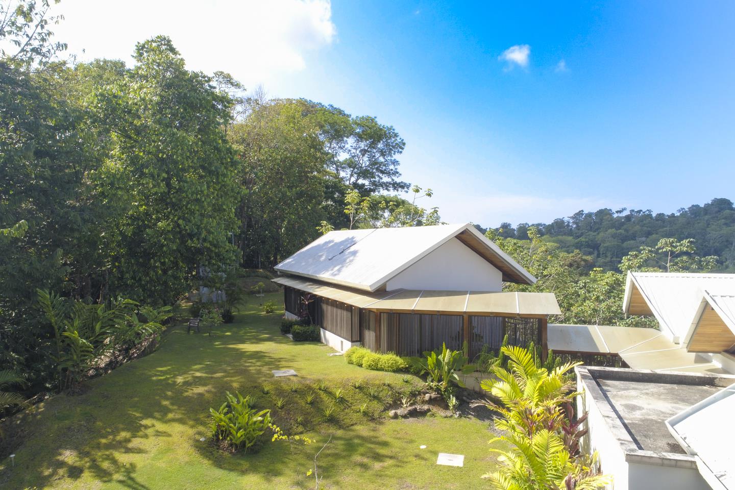 Hill Top Luxury Home with Outstanding Ocean Views