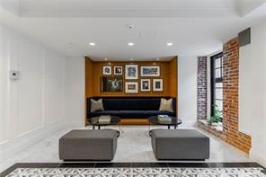 601-888 Government St