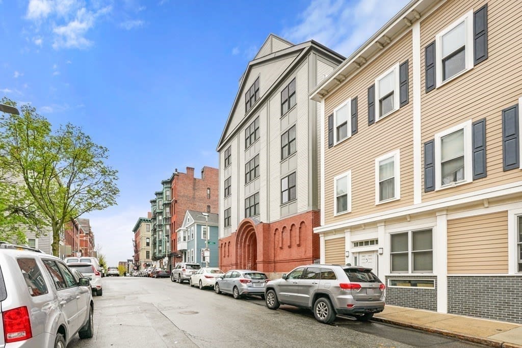 309 E Street, #22