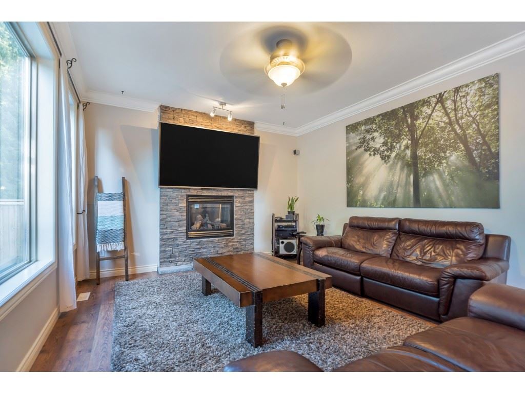 5099 Bridlewood Dr