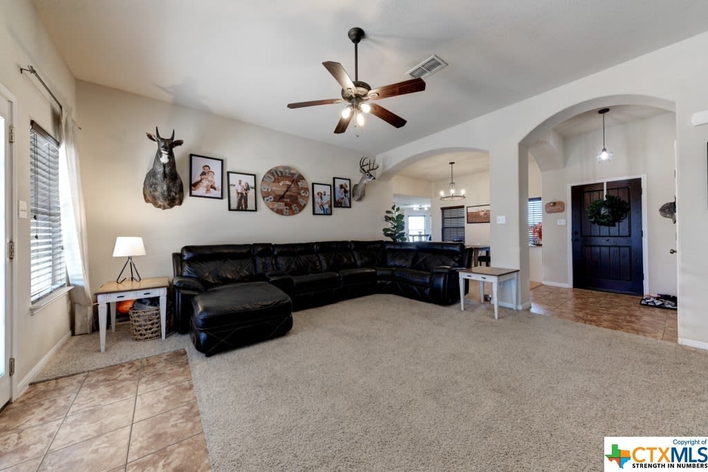 4215 Lucas Rd