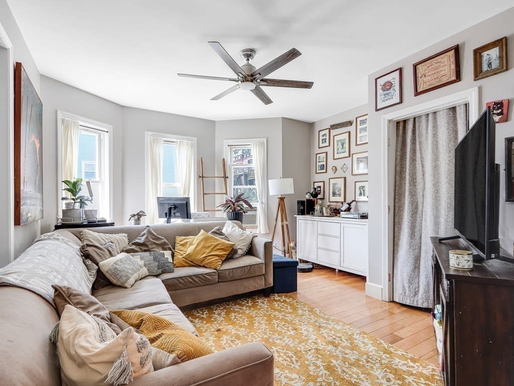 24 Gayland St, #2