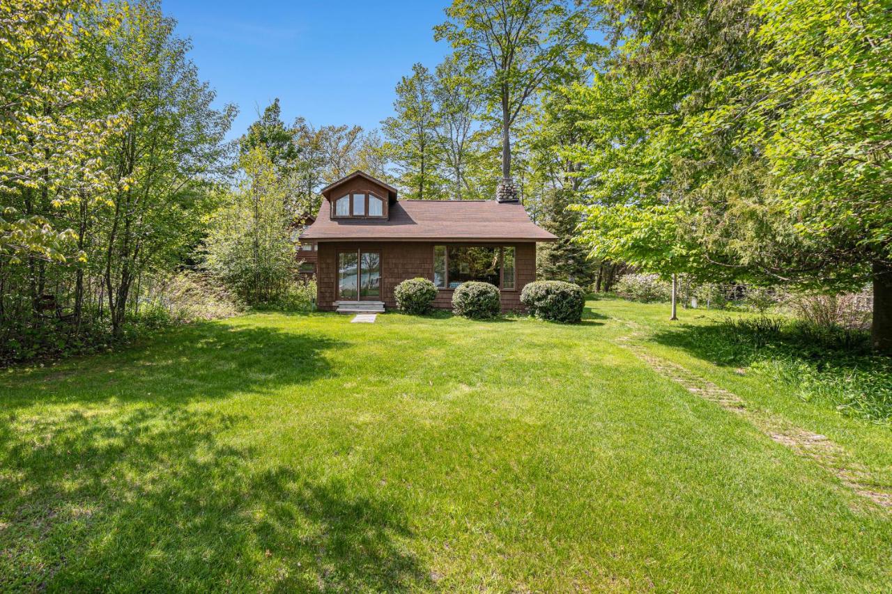 Bricker Cottage | Little Glen Lake, Michigan