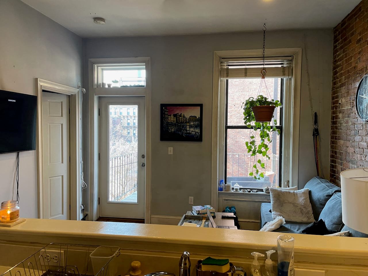 Sweet 1 bed 1 bath on Columbus - Deck and Laundry! AUGUST 1