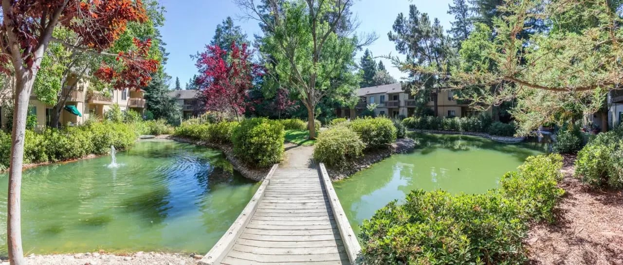 505 Cypress Point Dr #145