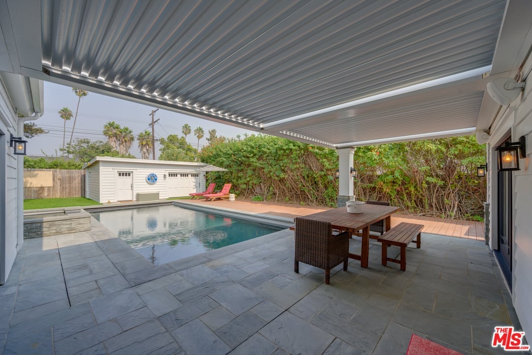 3752 Ocean View Ave, Los Angeles, CA 90066