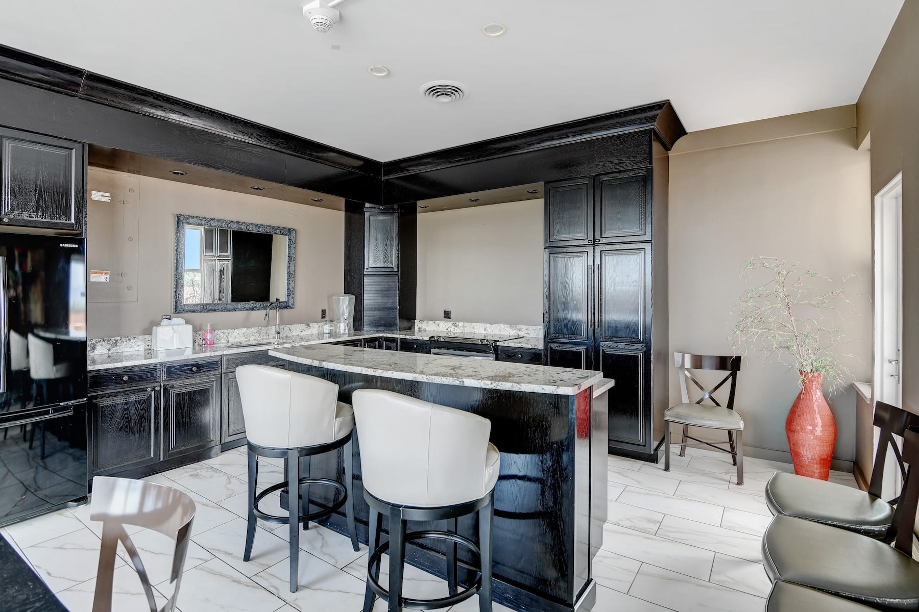 4570 E Yale Avenue #301