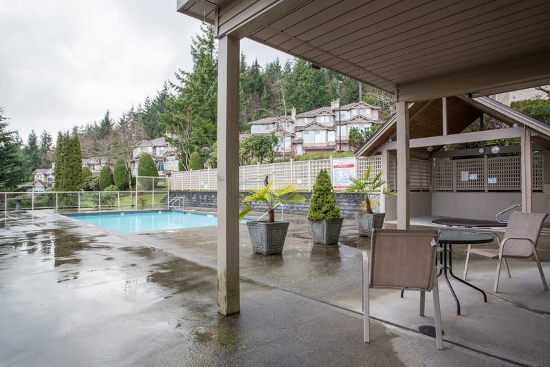 2-2979 Panorama Dr