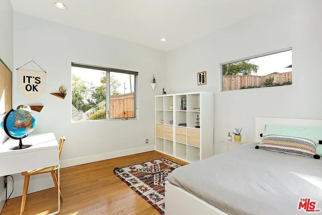 739 N Avenue 63