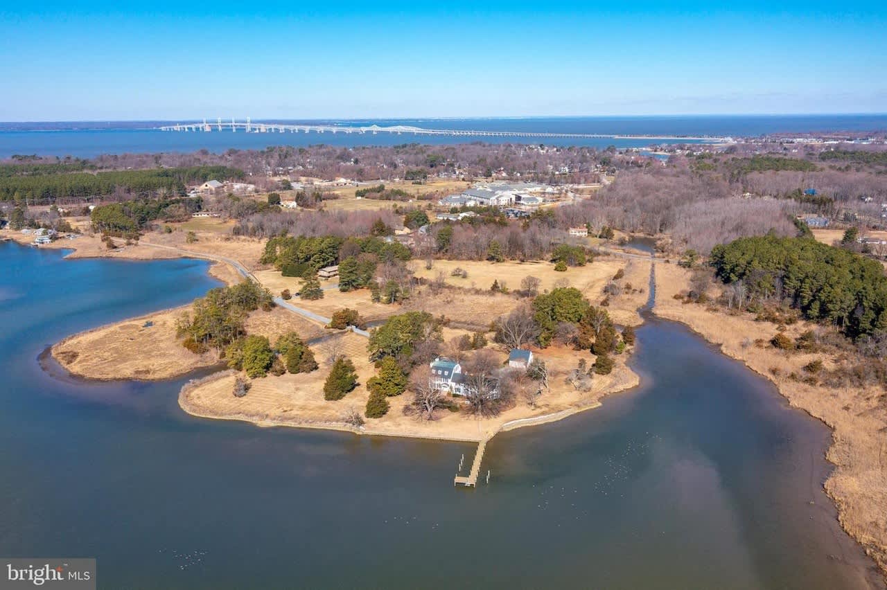 235 Great Neck Rd