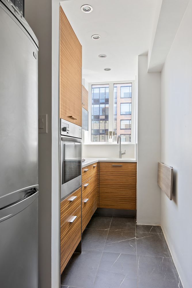 200 W 20th St, #1205