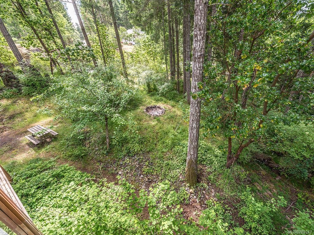 546 Caleb Pike Rd