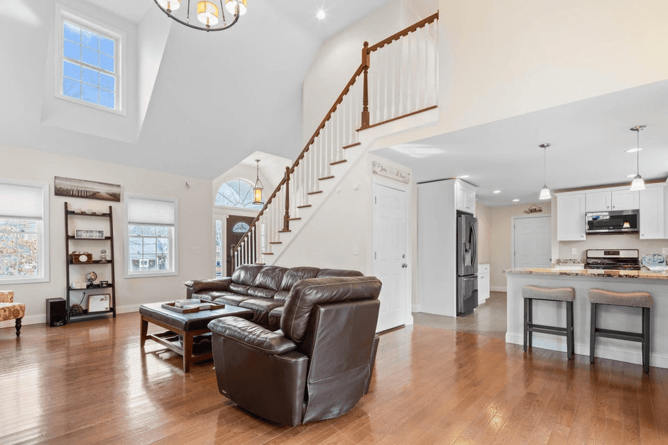 6 Freedom Rd