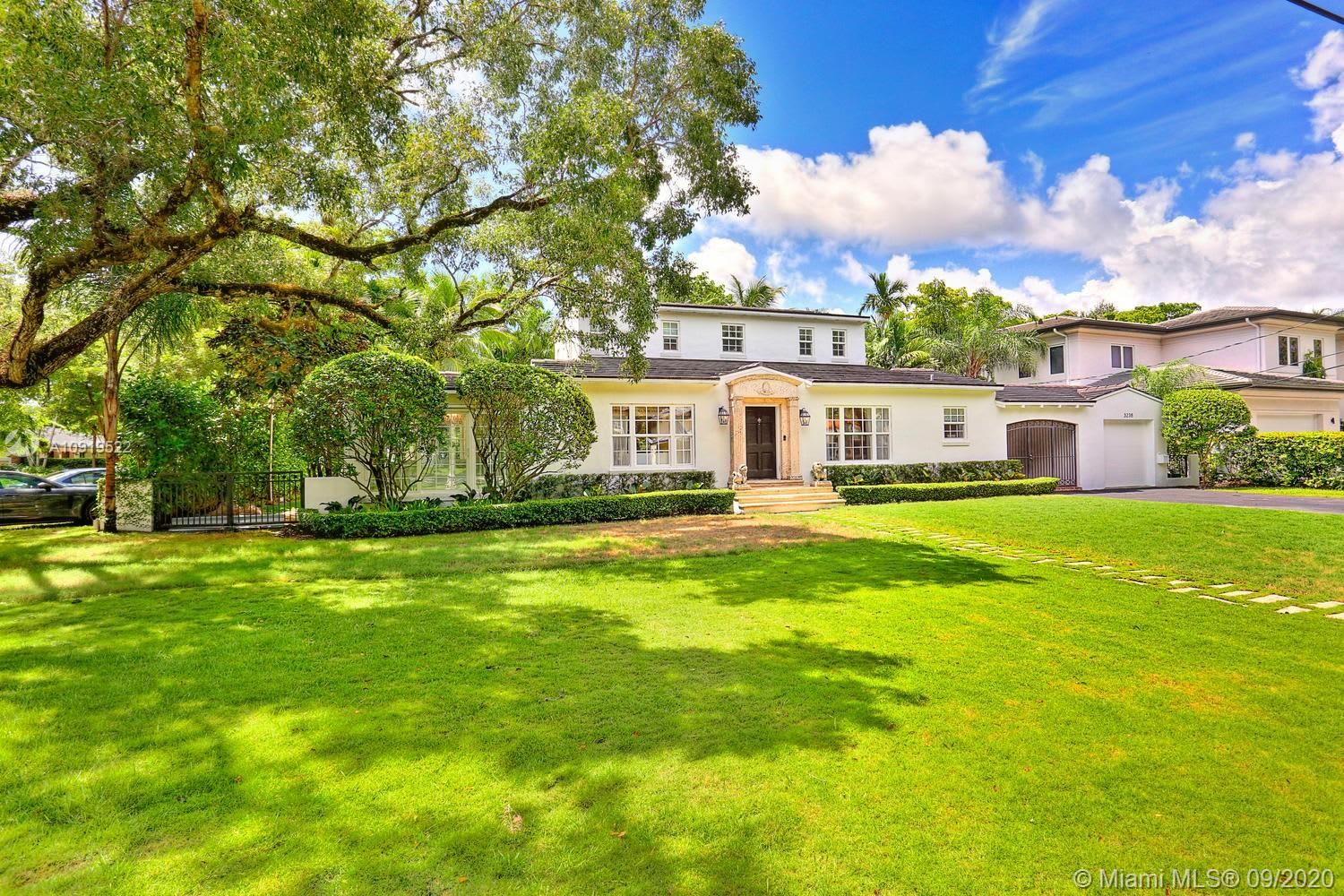 3238 Riviera Dr