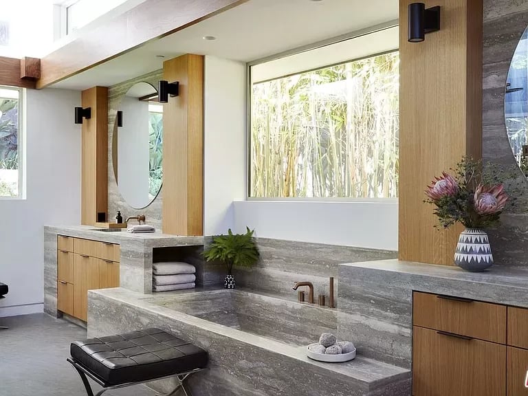 Eminence Ridge