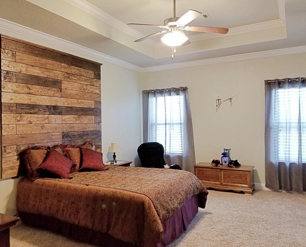 6221 Lapis Lane