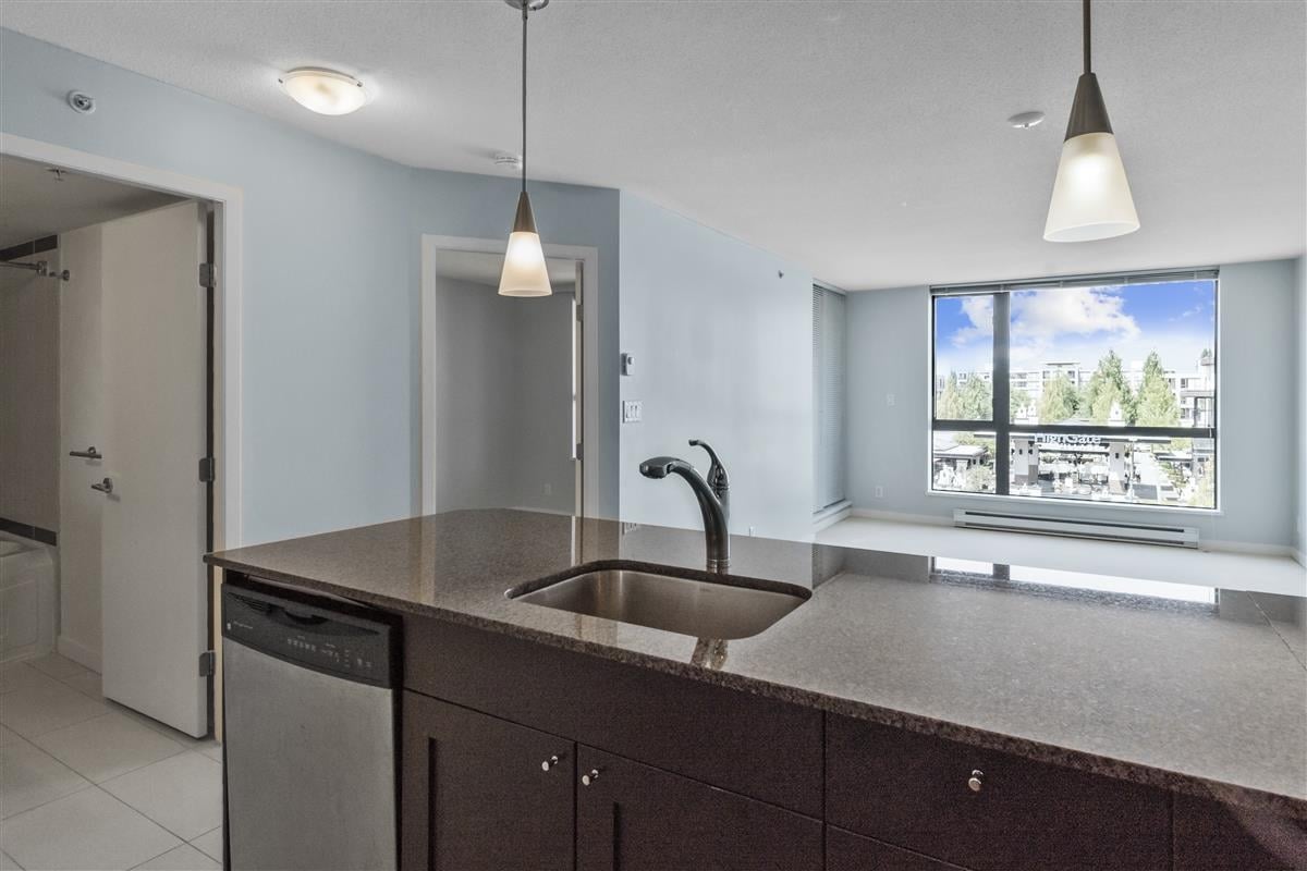 502-7225 Acorn Ave