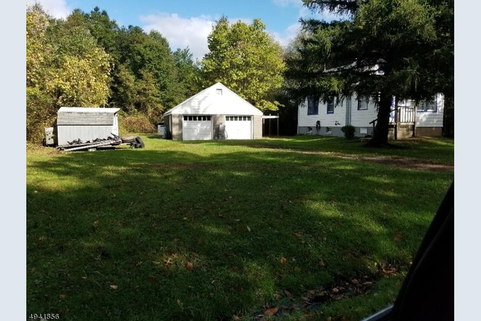 996 White Bridge Rd 