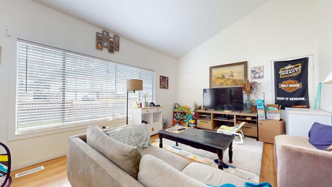 1980 Spruce Dr