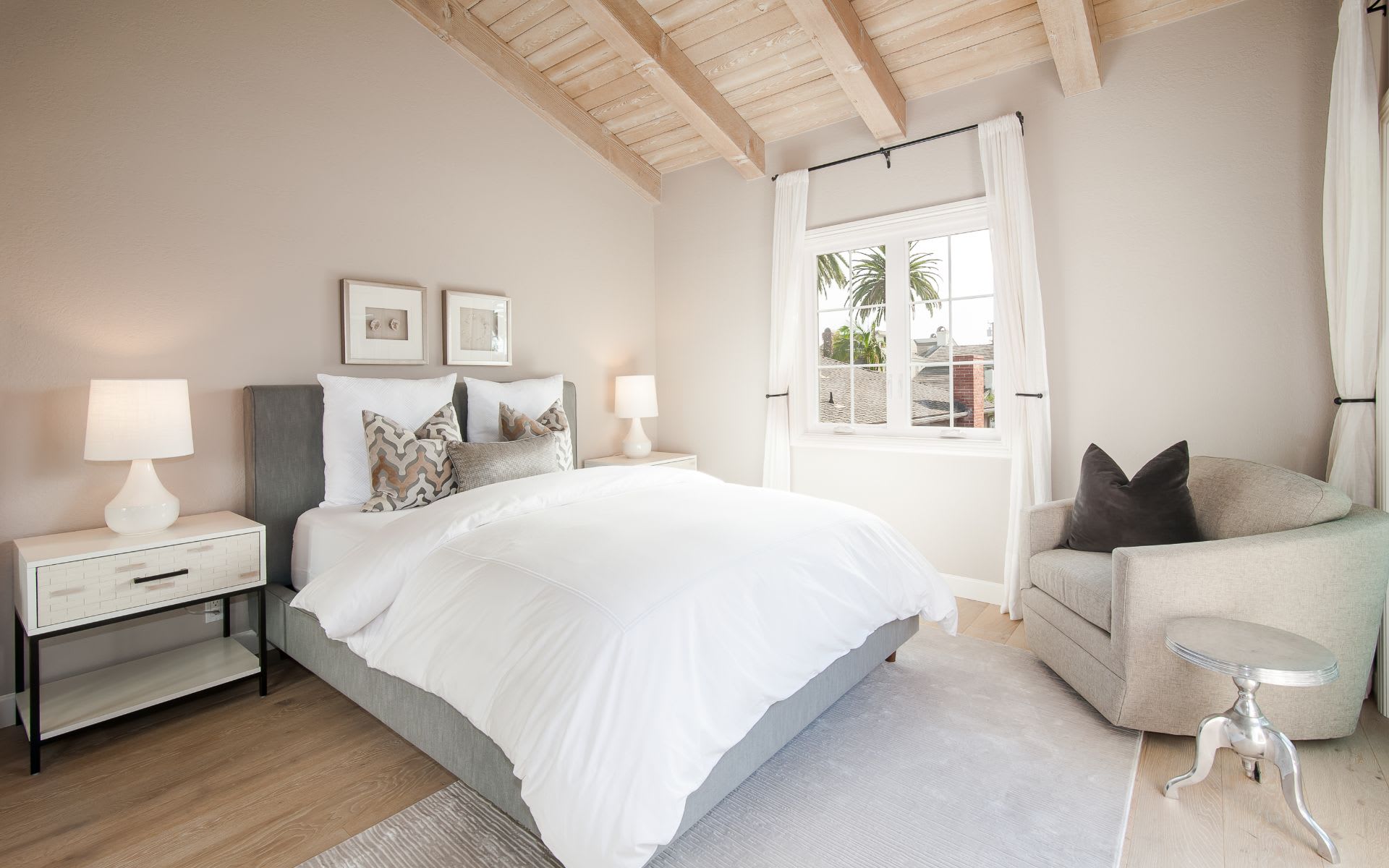 505 Marguerite Avenue Unit: 1/2