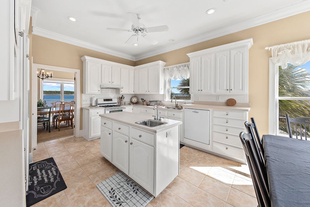 3250 Sea Horse Cir, Gulf Shores