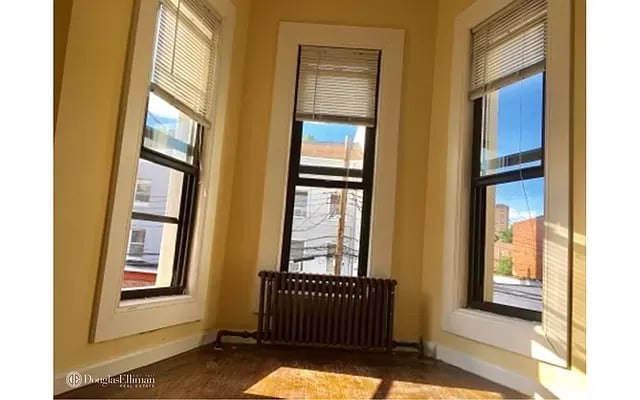 11-52 Welling Ct Unit: 2