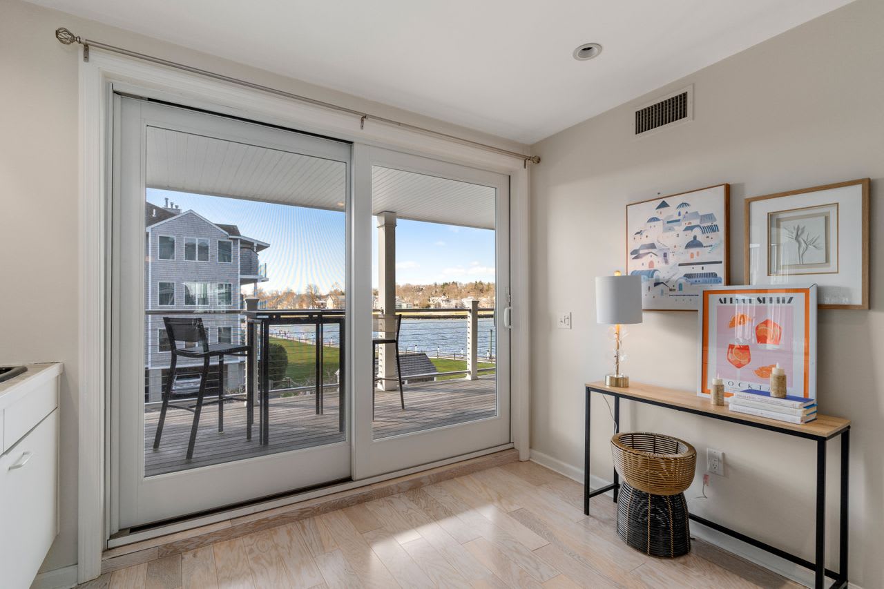 Off-Market 31 Coddington Wharf #21 