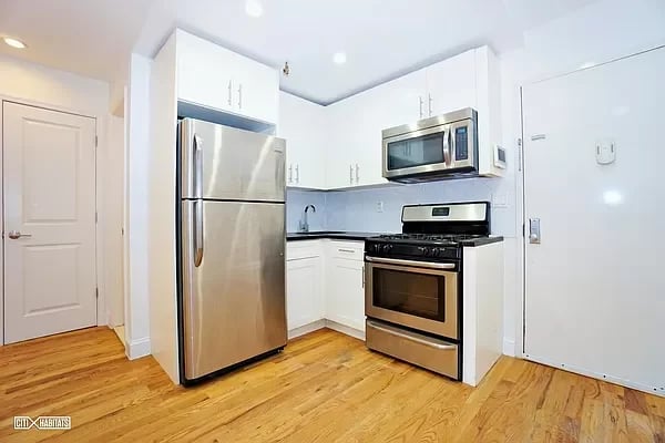 417 Hancock Street Unit: 2