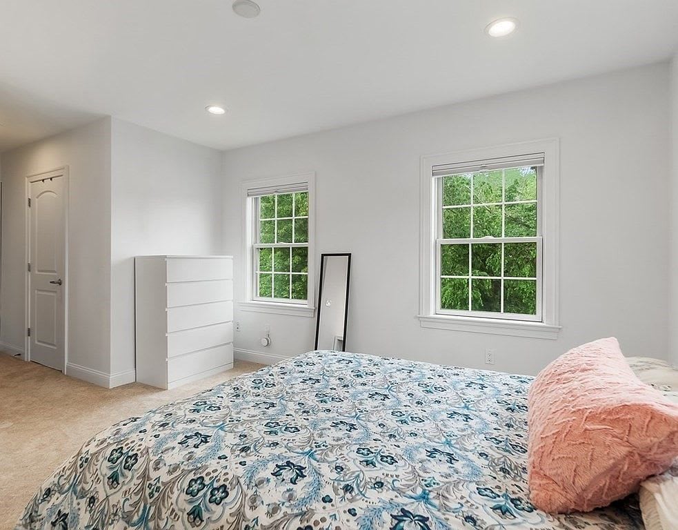 1 Sarah Jane Court