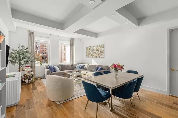 93 Worth Street Unit: 210