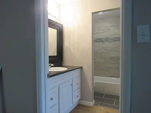 9600 Huron St APT 2