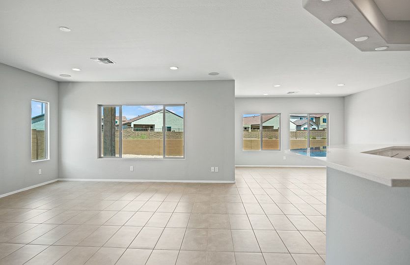 6434 W Millerton Ct