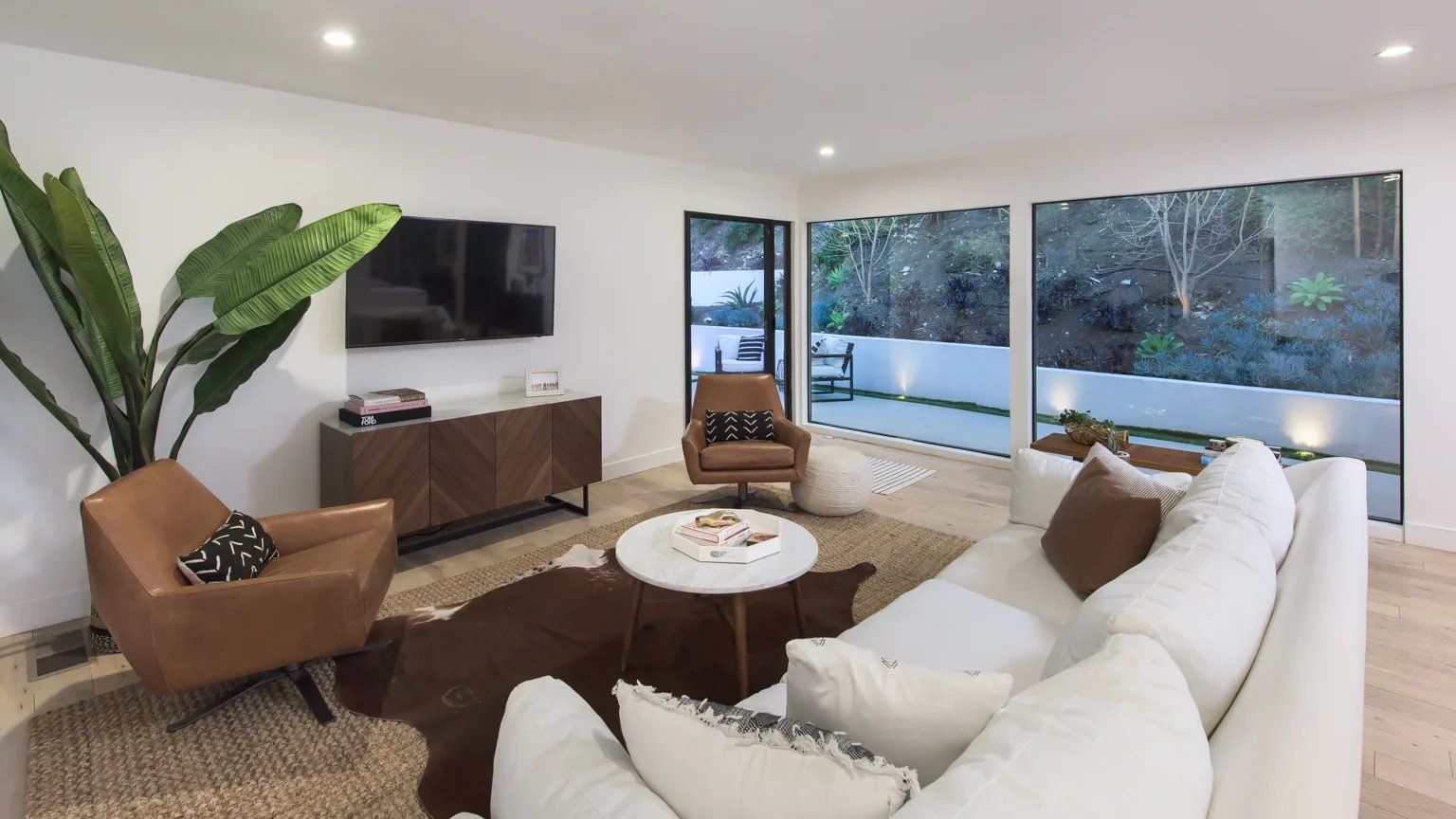 3901 ½ Ventura Canyon